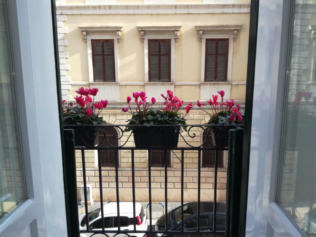 Ferienwohnung Cairoli 79 Bari Exterior foto