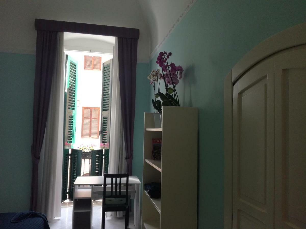 Ferienwohnung Cairoli 79 Bari Exterior foto